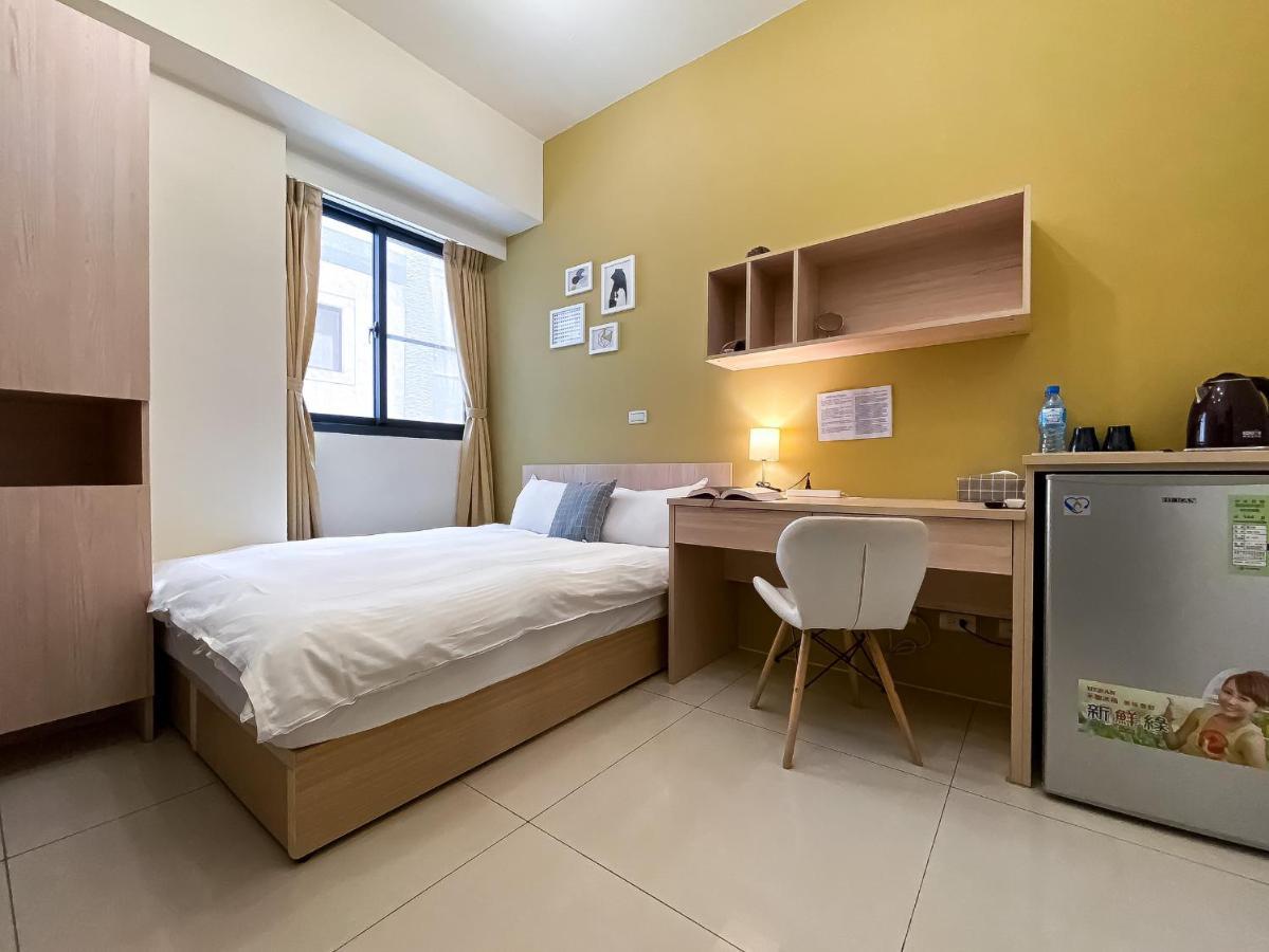 Adagio Hostel Тайчжун Экстерьер фото