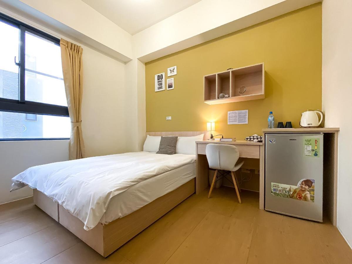 Adagio Hostel Тайчжун Экстерьер фото