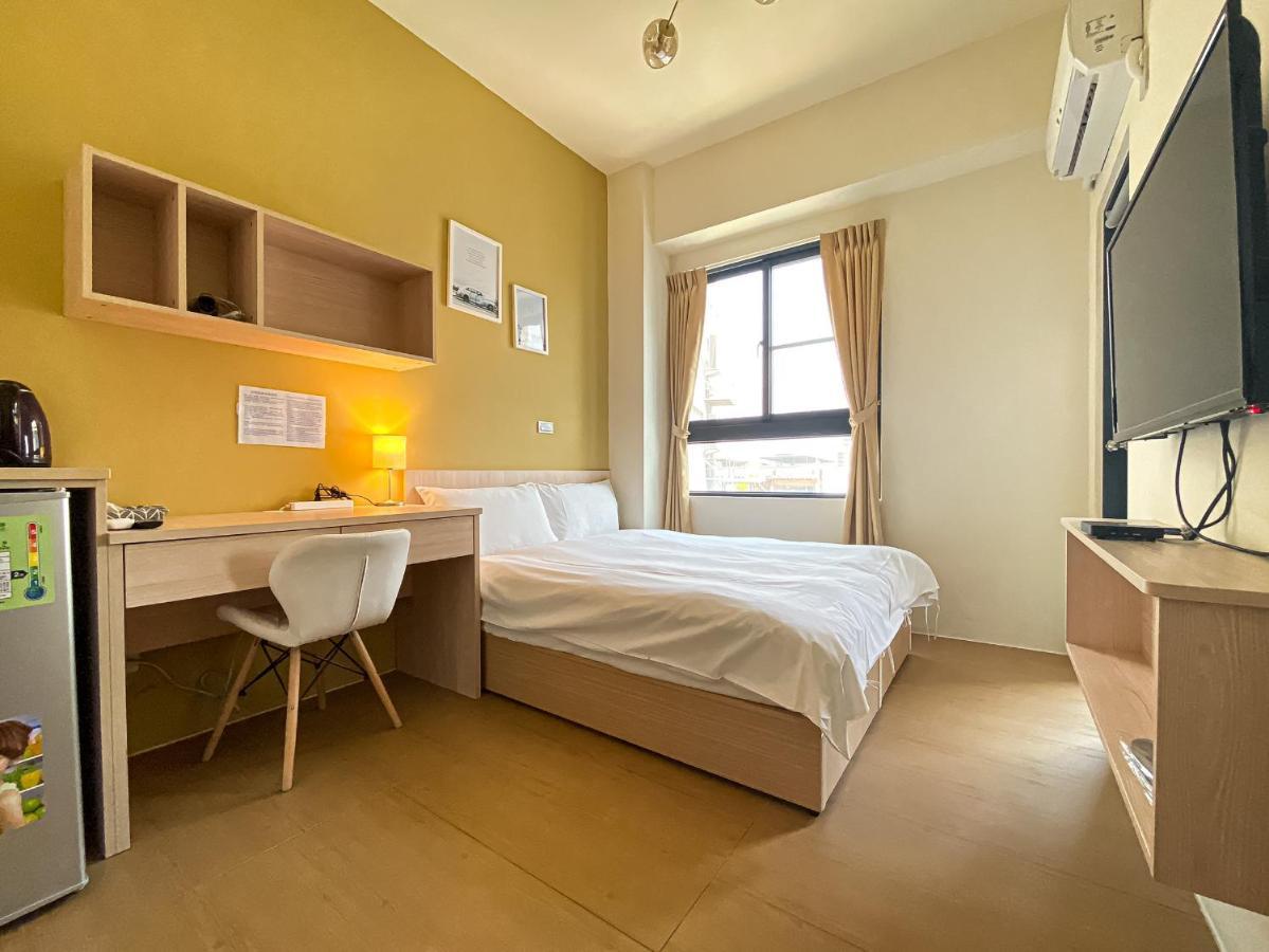 Adagio Hostel Тайчжун Экстерьер фото