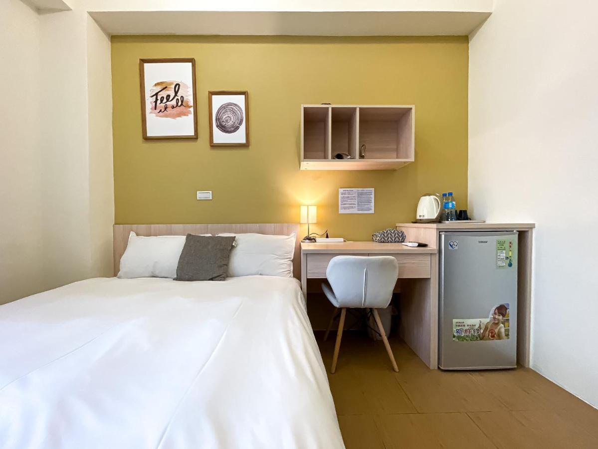 Adagio Hostel Тайчжун Экстерьер фото
