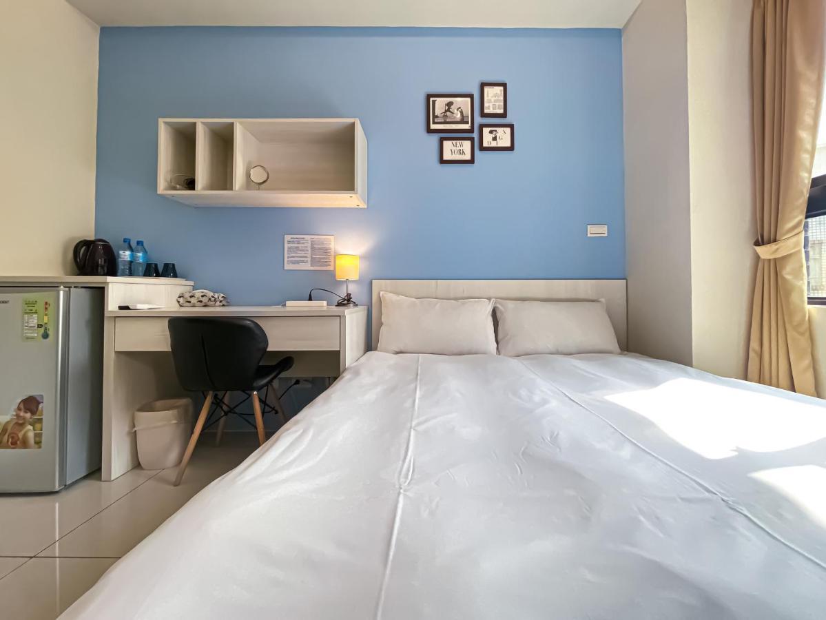 Adagio Hostel Тайчжун Экстерьер фото