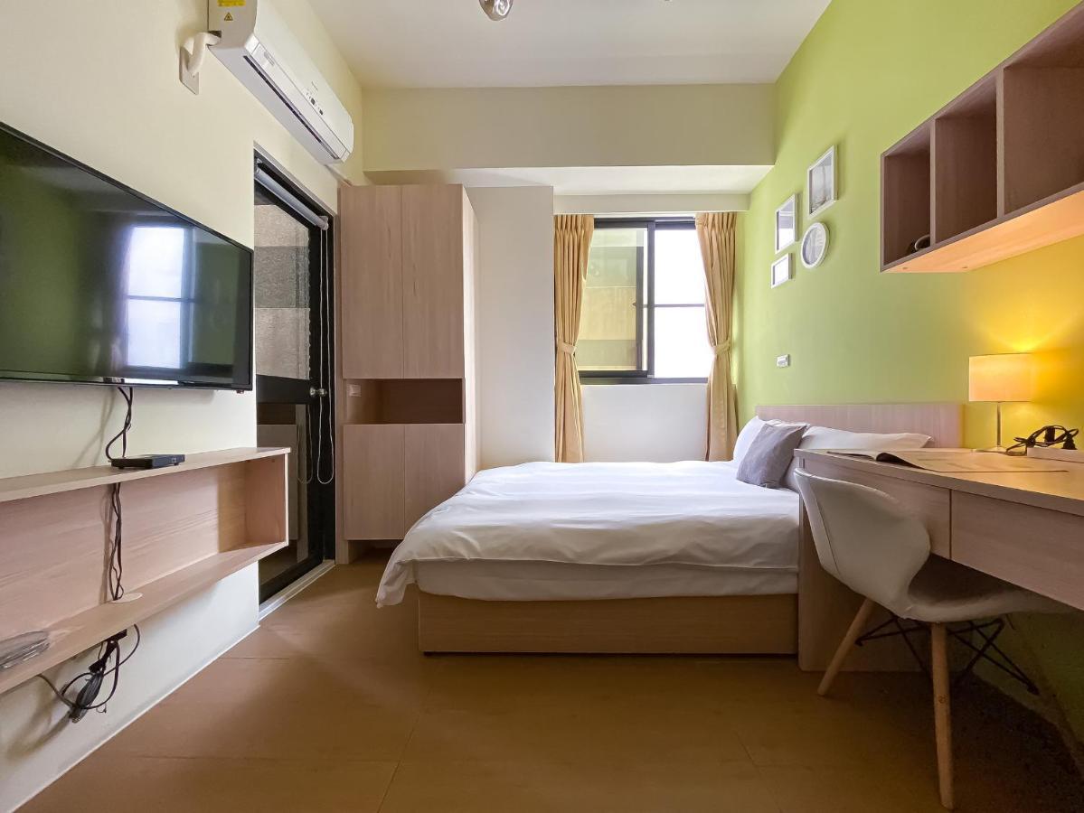 Adagio Hostel Тайчжун Экстерьер фото