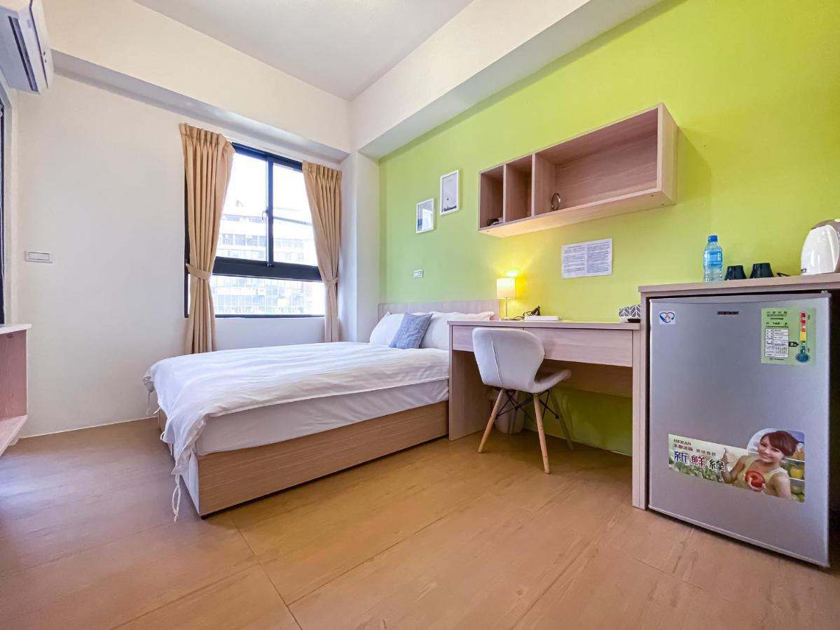 Adagio Hostel Тайчжун Экстерьер фото